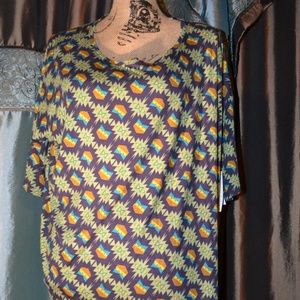 NWT LulaRoe Shirt size S
